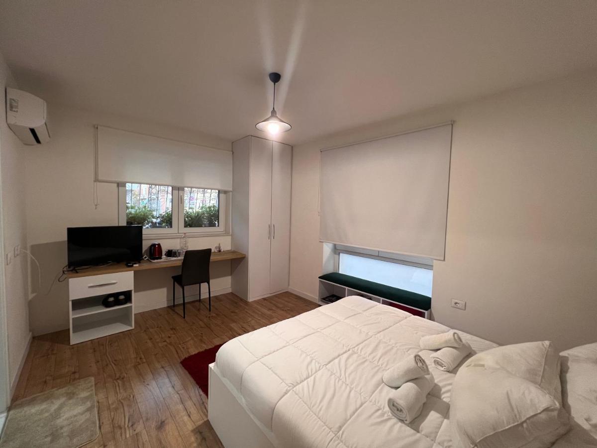 Grand Park & Bllok Area Rooms Tirana Exterior photo